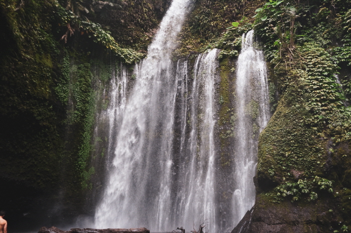 띠우 끌렙 폭포