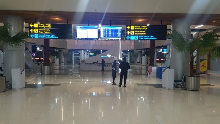 공항철도역 Sky Train 공항철도역 Sky Train