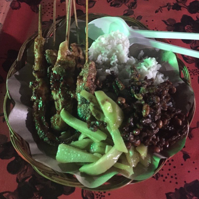 나이트 마켓 Night Market 나이트 마켓 Night Market