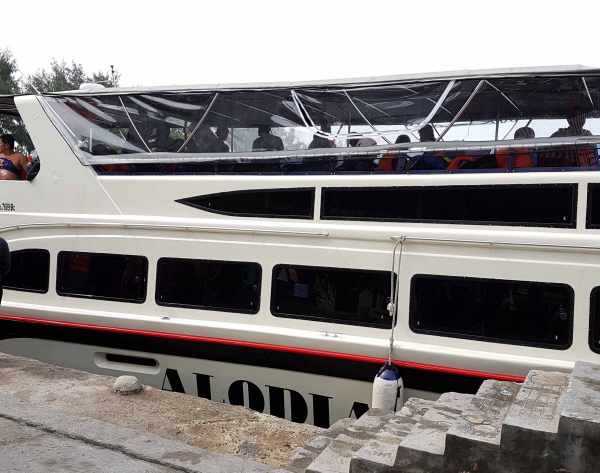 뿔라우 파리 보트 뿔라우 파리 보트