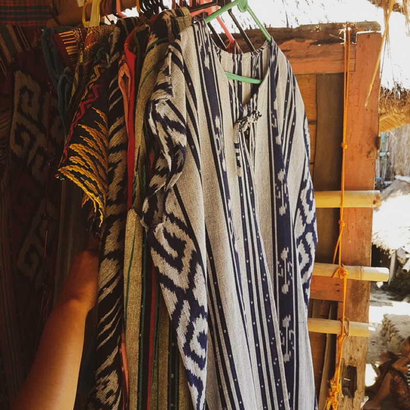 사삭족 여자 옷 람붕